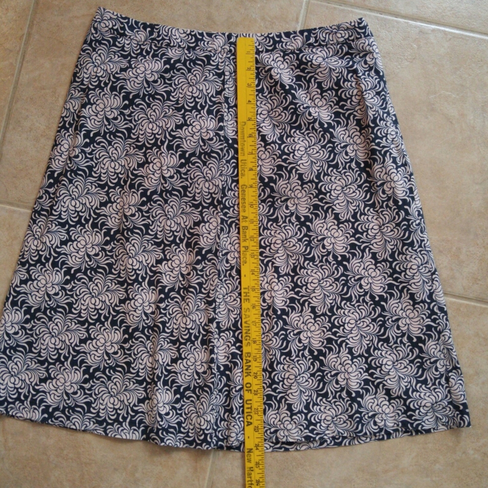 Gap - Picture 2 of 11